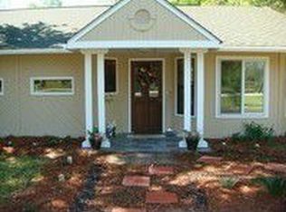 176 Windy Oaks Dr, Midway, GA 31320