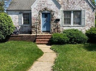 975 Stanton Ave, Baldwin, NY 11510