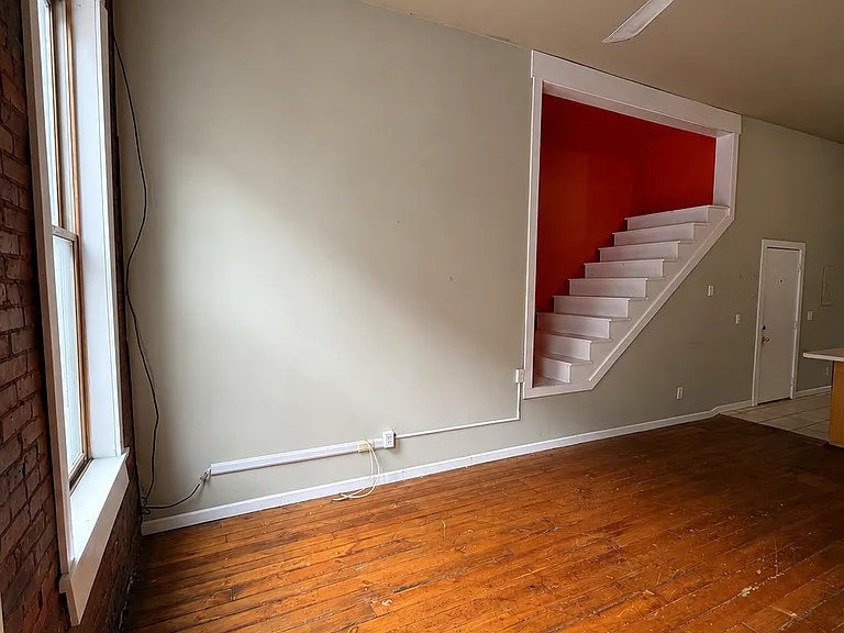 1832 W 25th St #2A — Photo 8