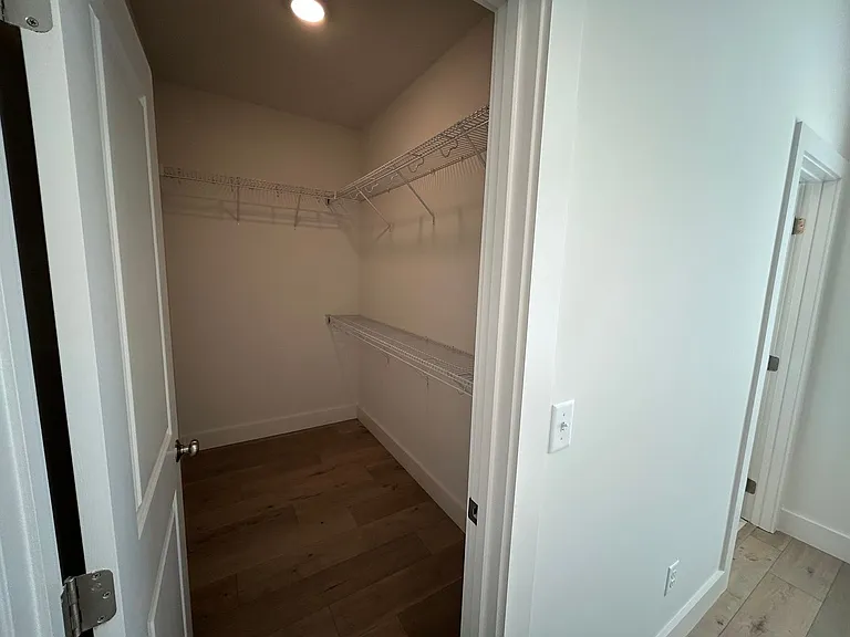 1233 Tigers Tail Trl — Photo 16