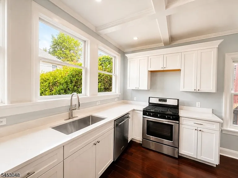 2 Cloverhill Pl #1 — Photo 20