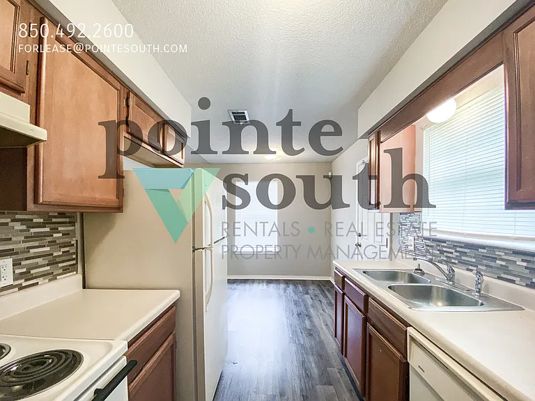 504 Wood Crest Way — Photo 6