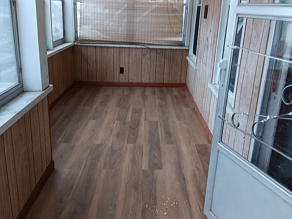 3rd image of 126 Clyde Ave