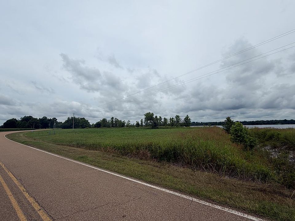 2nd image of 11 Eagle Lake Shore Rd