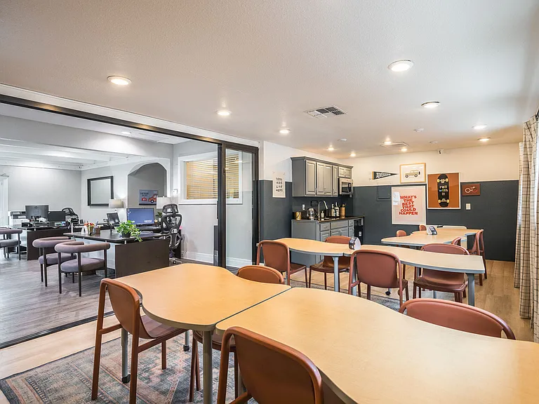 The Luxe Apartments — Photo 33