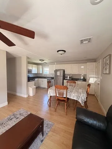 2436 Salmon St — Photo 5