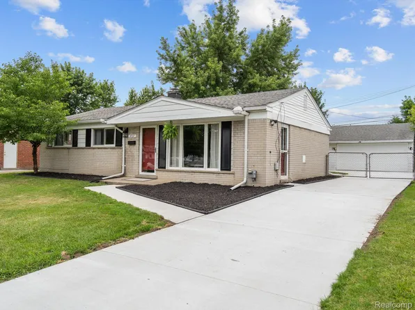 4737 Berwyn Dr, Warren, MI 48092