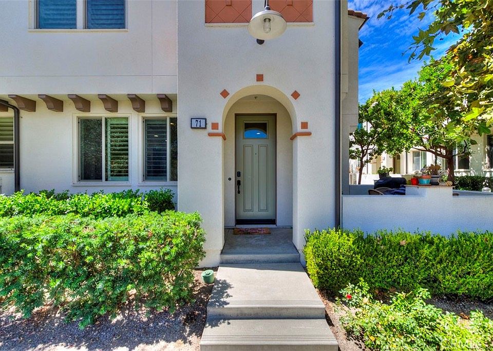 1st image of 71 Adelfa St