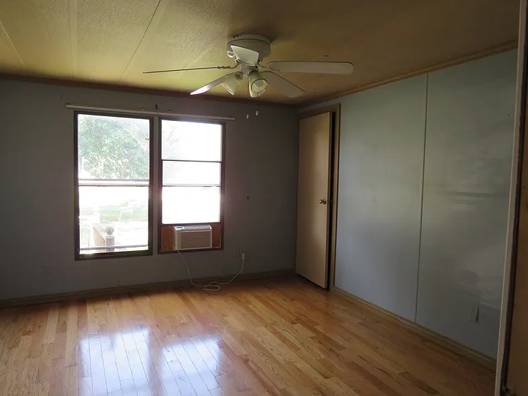 109 King Rd — Photo 18