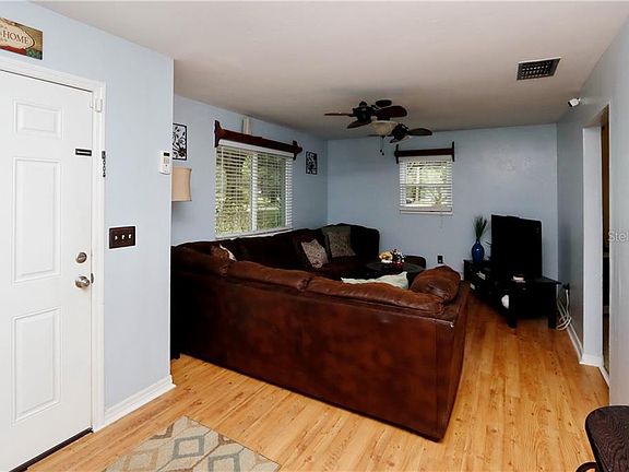 4th image of 4905 E Liberty St