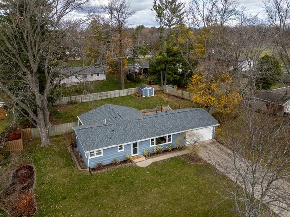 5710 Bartlett Ln, Madison, WI 53711