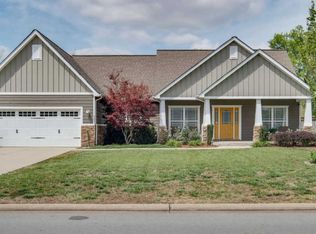 587 Laurel Ln, Murfreesboro, TN 37127