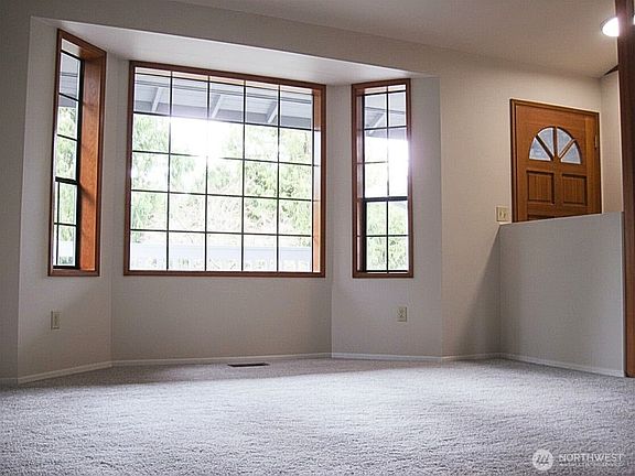 4th image of 8428 NE 178th Street