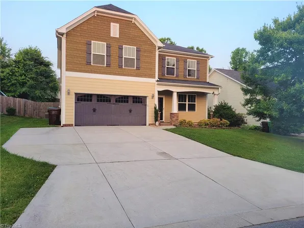 4624 Meadowside Ter, High Point, NC 27265
