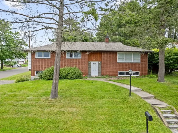 501 Tulane St, Vestal, NY 13850