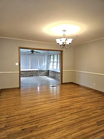 3 bed, 2.0 bath, 2159 sqft, $1,950 — Photo 4