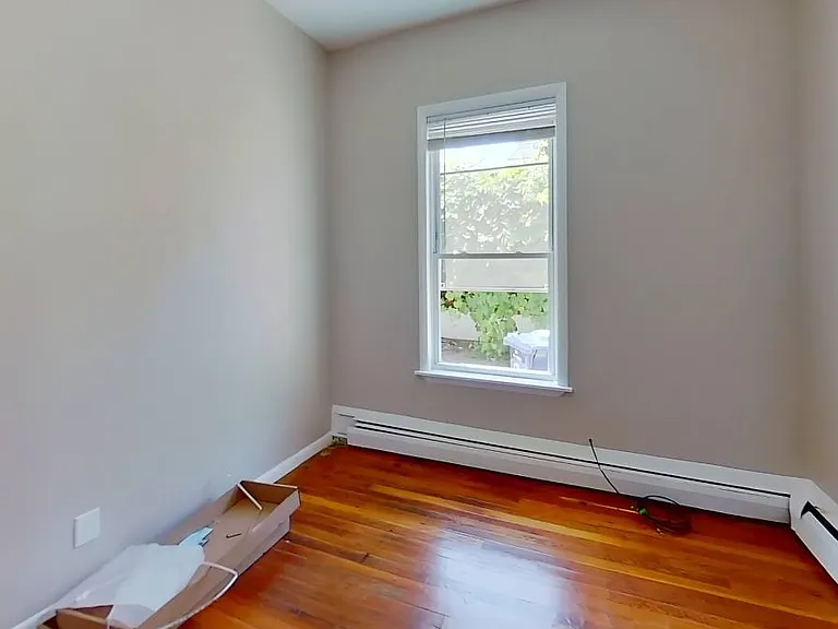 119 George St #1 — Photo 4
