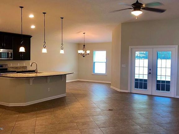 4th image of 169 Terracina Dr