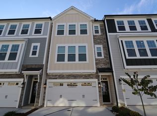 10015 Secluded Garden Dr, Apex, NC 27523