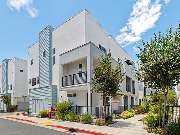 5th image of 558 Remi Ln