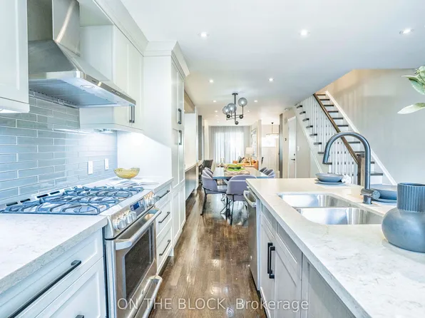 49 Leslie St, Toronto, ON