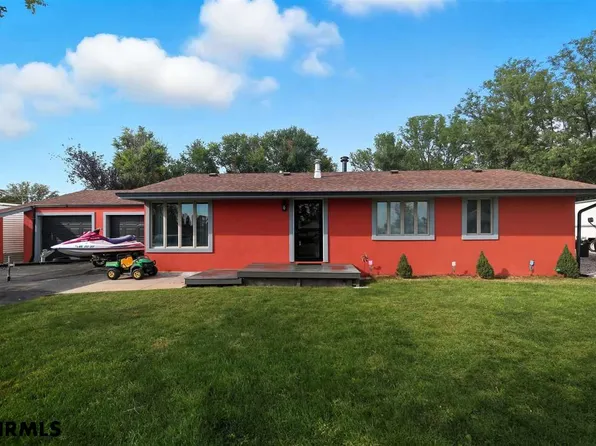 2317 Kingsgate Rd, Scottsbluff, NE 69361