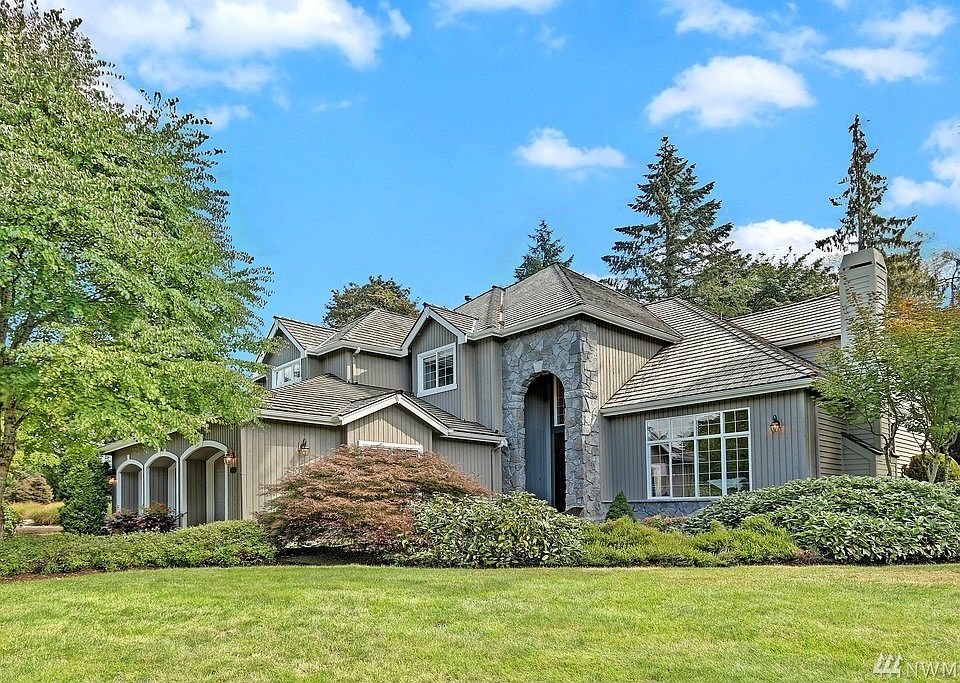 1st image of 21425 NE 143rd St