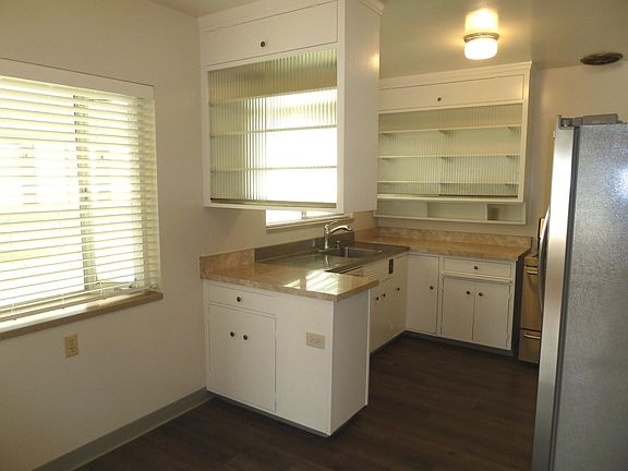 Gas Range/Oven and refrigerator included.