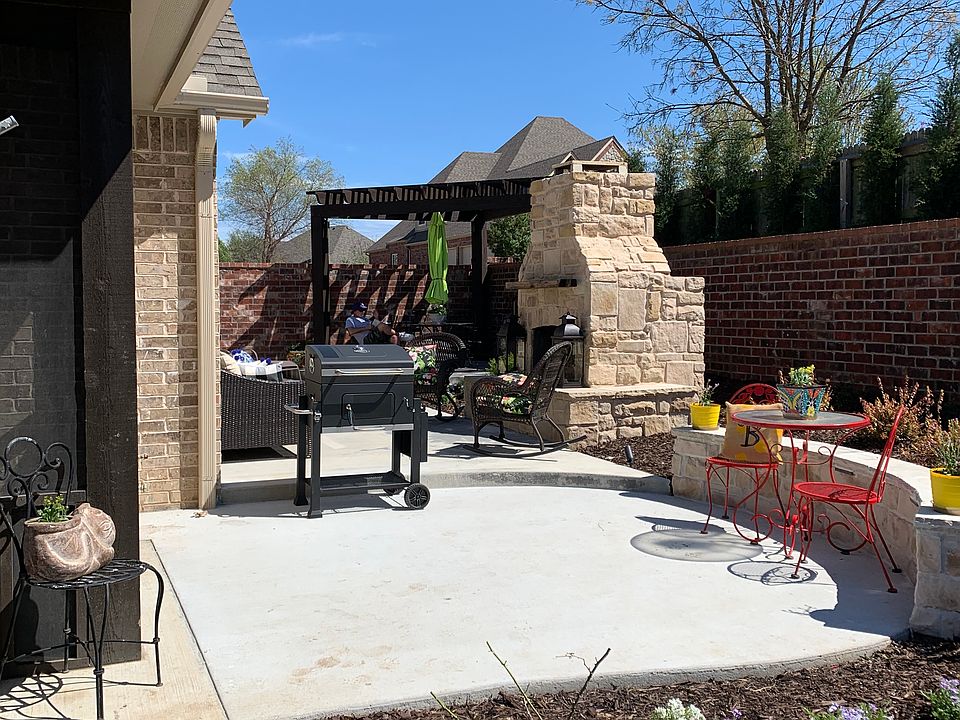 2nd image of 3723 W Quantico Pl
