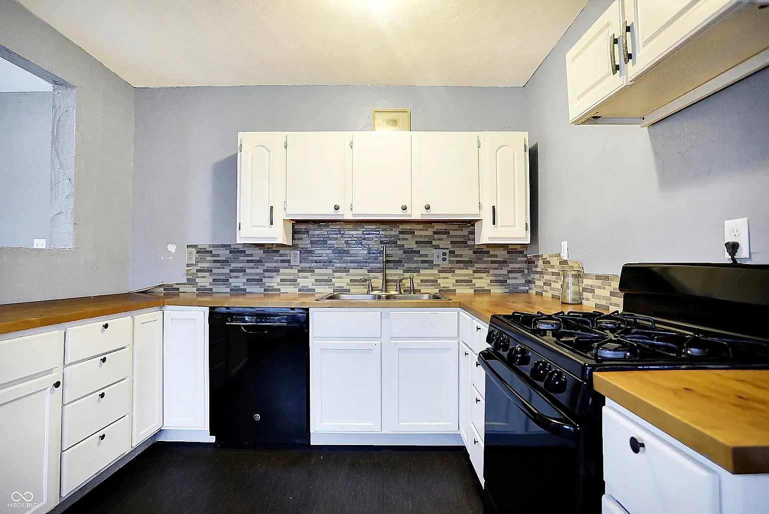 3 bed, 1170 sqft, $1,600 — Photo 4