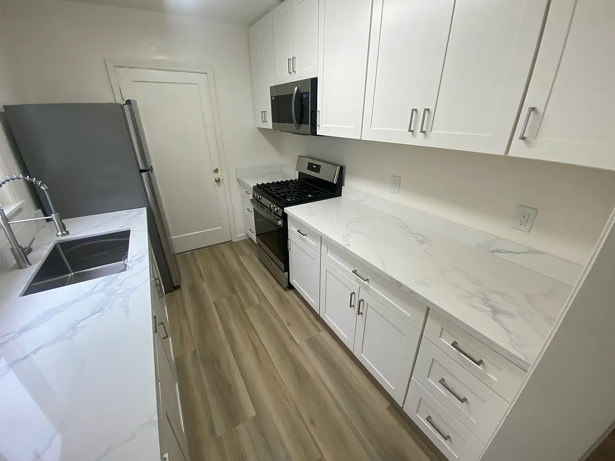 Building Photo - 3520 Brighton Ave #C