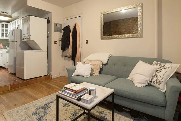 Rented by Joseph Jackson, Landlord | media 17
