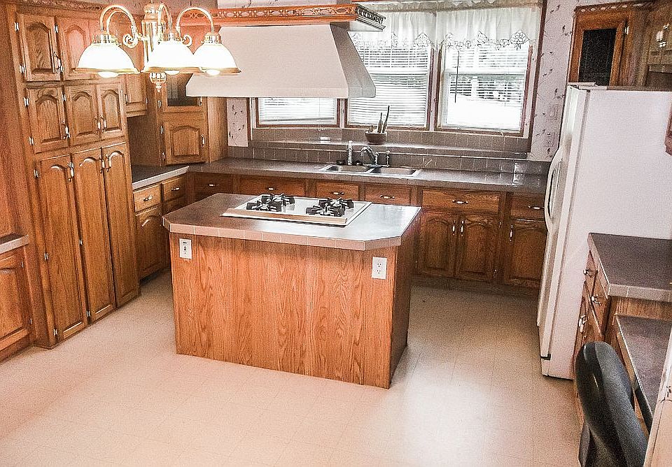 kitchen view-new stove 9/23