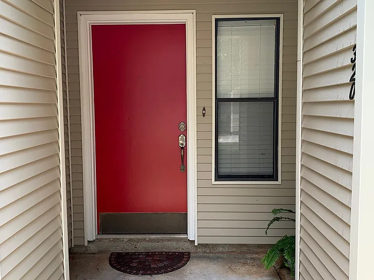 320 Cedarwood Dr #320 — Photo 1