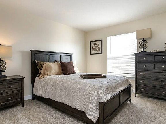 4th image of 1188 Barry Pl