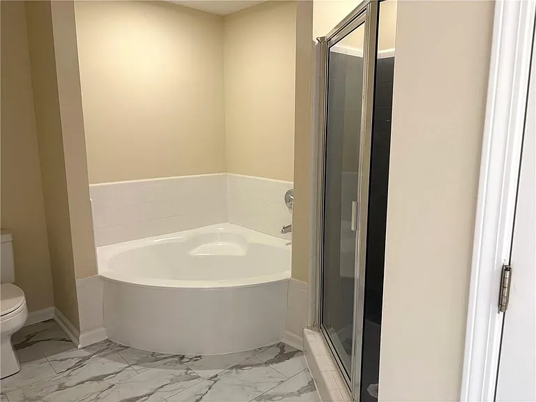 3636 Habersham Rd NW #1401 — Photo 10