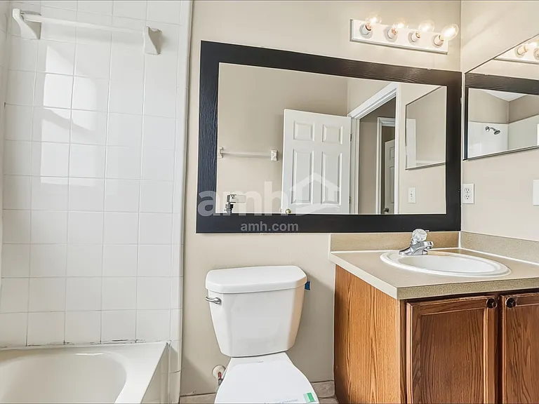 7964 Oakstone Ct — Photo 14