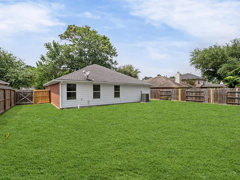 26115 Cypresswood Dr — Photo 26