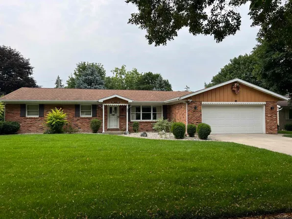 327 Nickless St, Frankenmuth, MI 48734