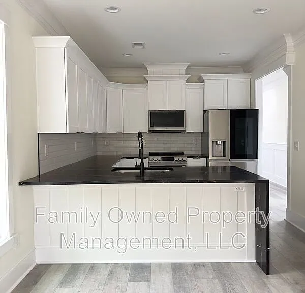 2245 Fillmore St — Photo 6