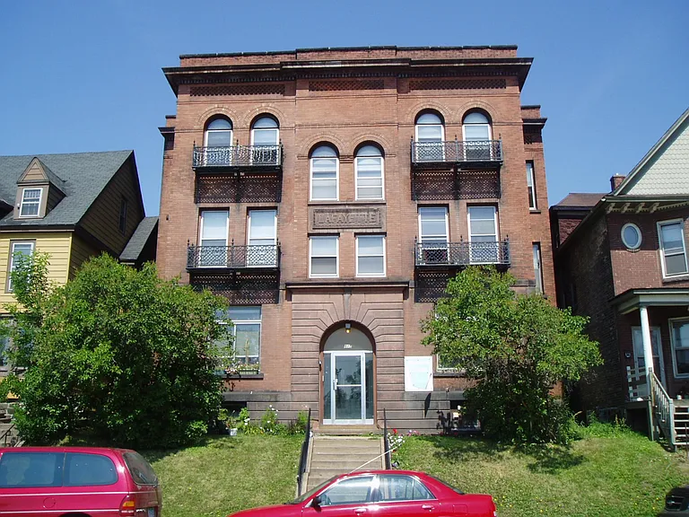 815 E 1st St #3 — Photo 8