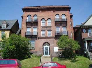 815 E 1st St #12, Duluth, MN 55805