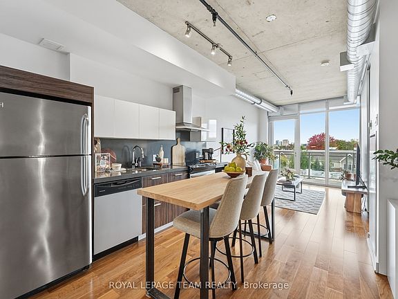 4th image of 360 McLeod St #504