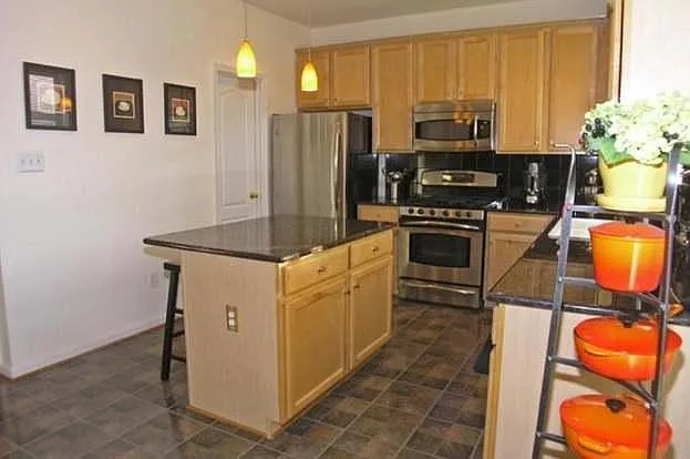 12952 Park Crescent Cir — Photo 8