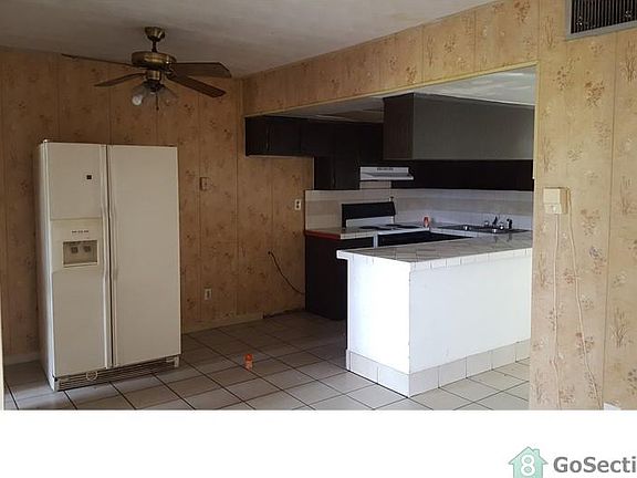 2nd image of 2740 NW 26th St