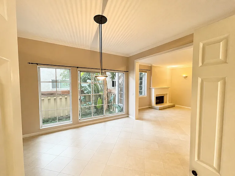 10308 Almayo Ave #2 — Photo 4