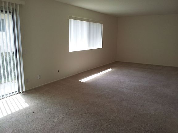 2nd image of 3625 Vista Oceana Unit 8