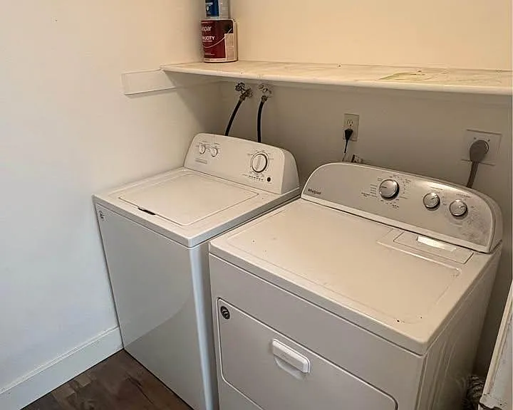 Unit Photo
