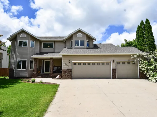 2415 Victoria Rose Dr S, Fargo, ND 58104