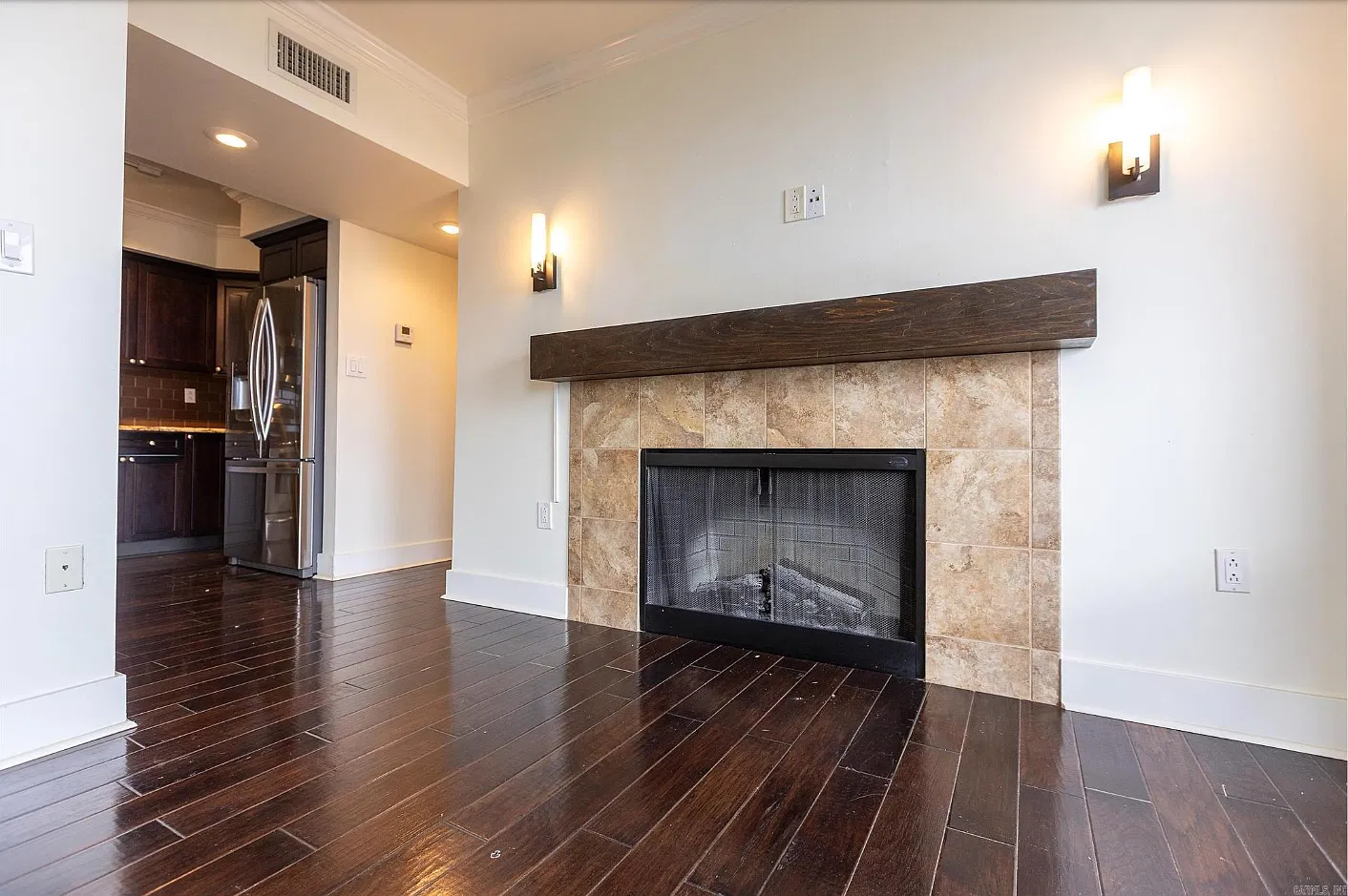 2 bed, 1129 sqft, $1,600 — Photo 3